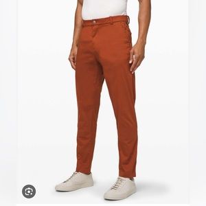 LULULEMON Men’s Commission Classic Fit Pant